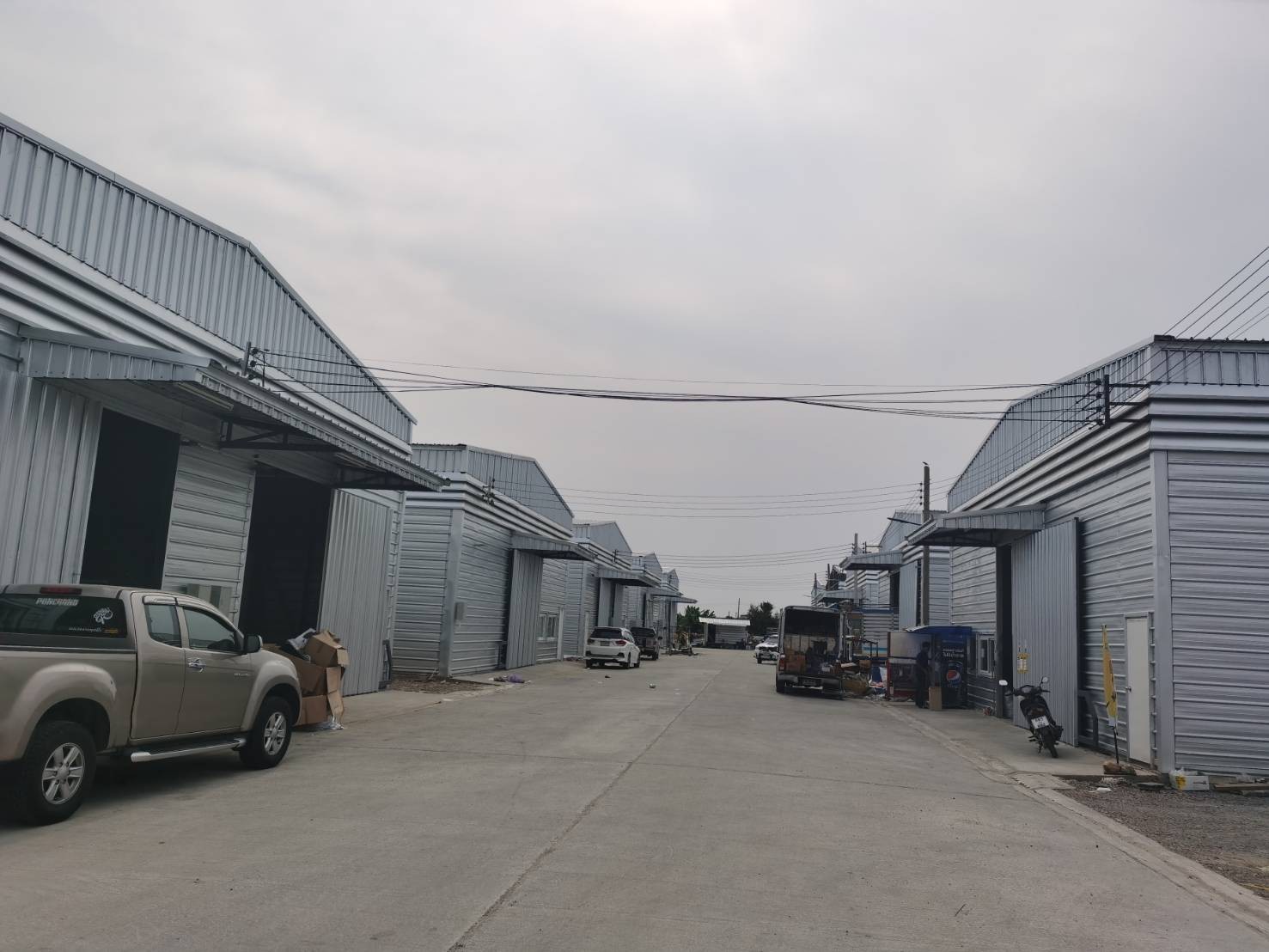 R04H โกดังให้เช่าอนามัยงามเจริญ 300 ตรม. - รูปที่ 5