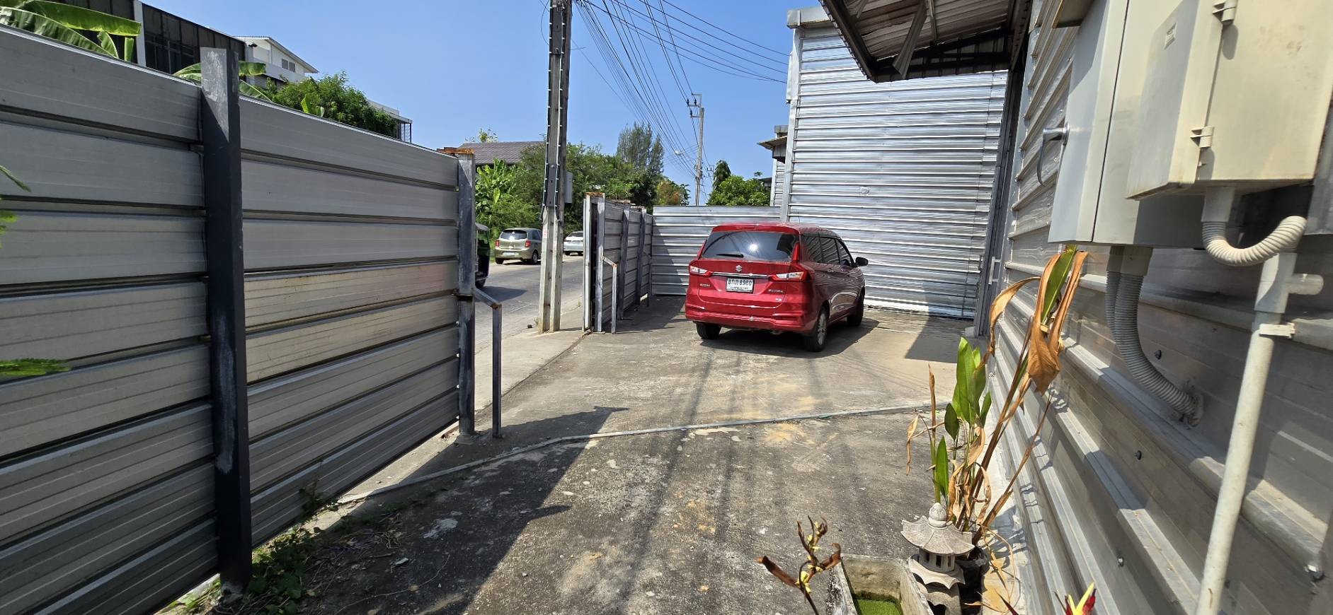 R14A โกดังสำเร็รูปให้เช่า พุทธมณฑลสาย 3 ซอย 7 190 ตรม