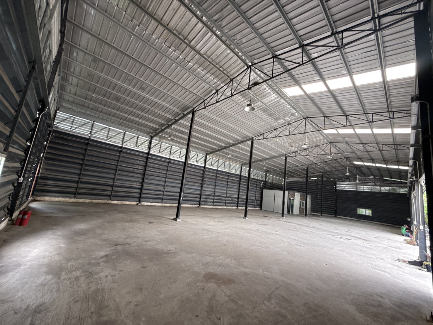 R21A โกดังให้เช่า ประชาอุทิศ เขตทุ่งครุ 527 ตรม.