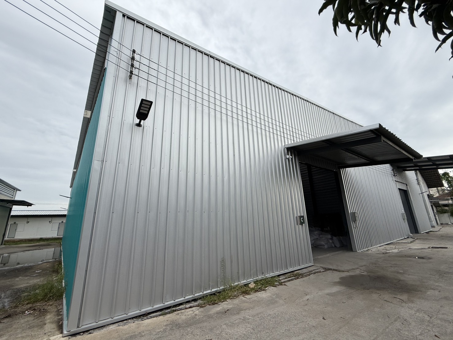 R01C โกดังสำเร็จรูปให้เช่า พุทธบูชา - 462 ตารางเมตร - รูปที่ 3