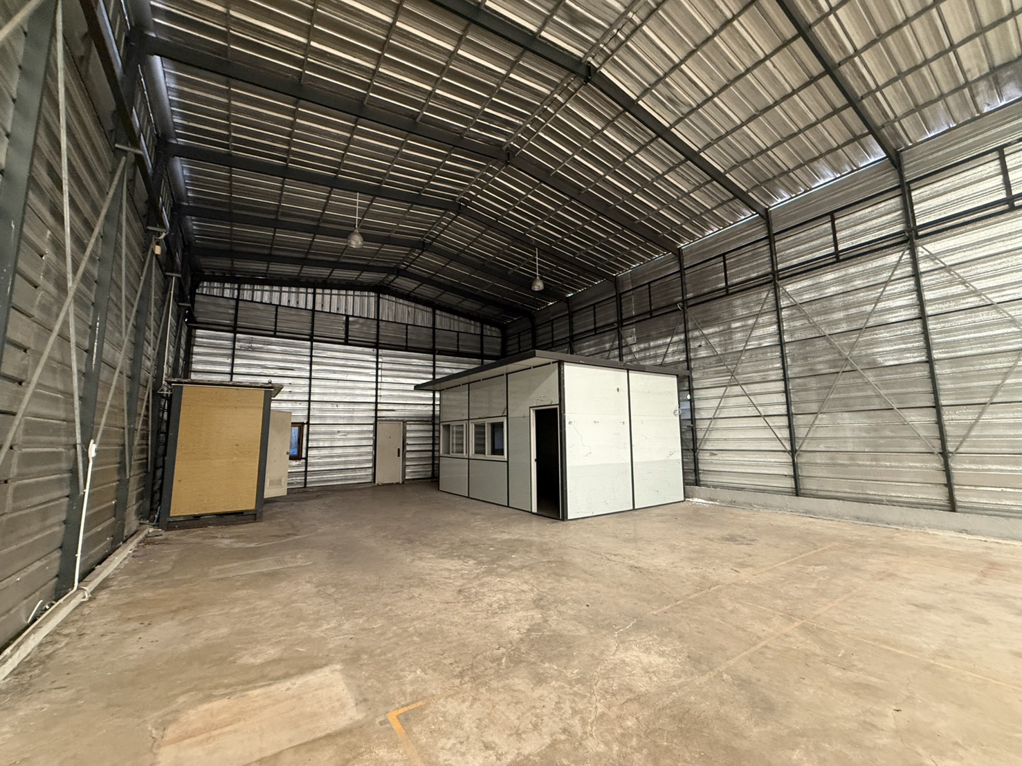 R02AB โกดังสำเร็จรูปให้เช่า ถนนเทพารักษ์ 360 ตรม. 15